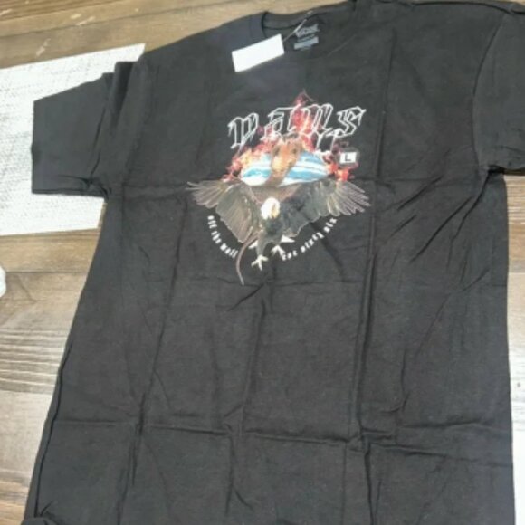 New with tags men’s vans T-shirt, classic fit size large - Picture 1 of 3